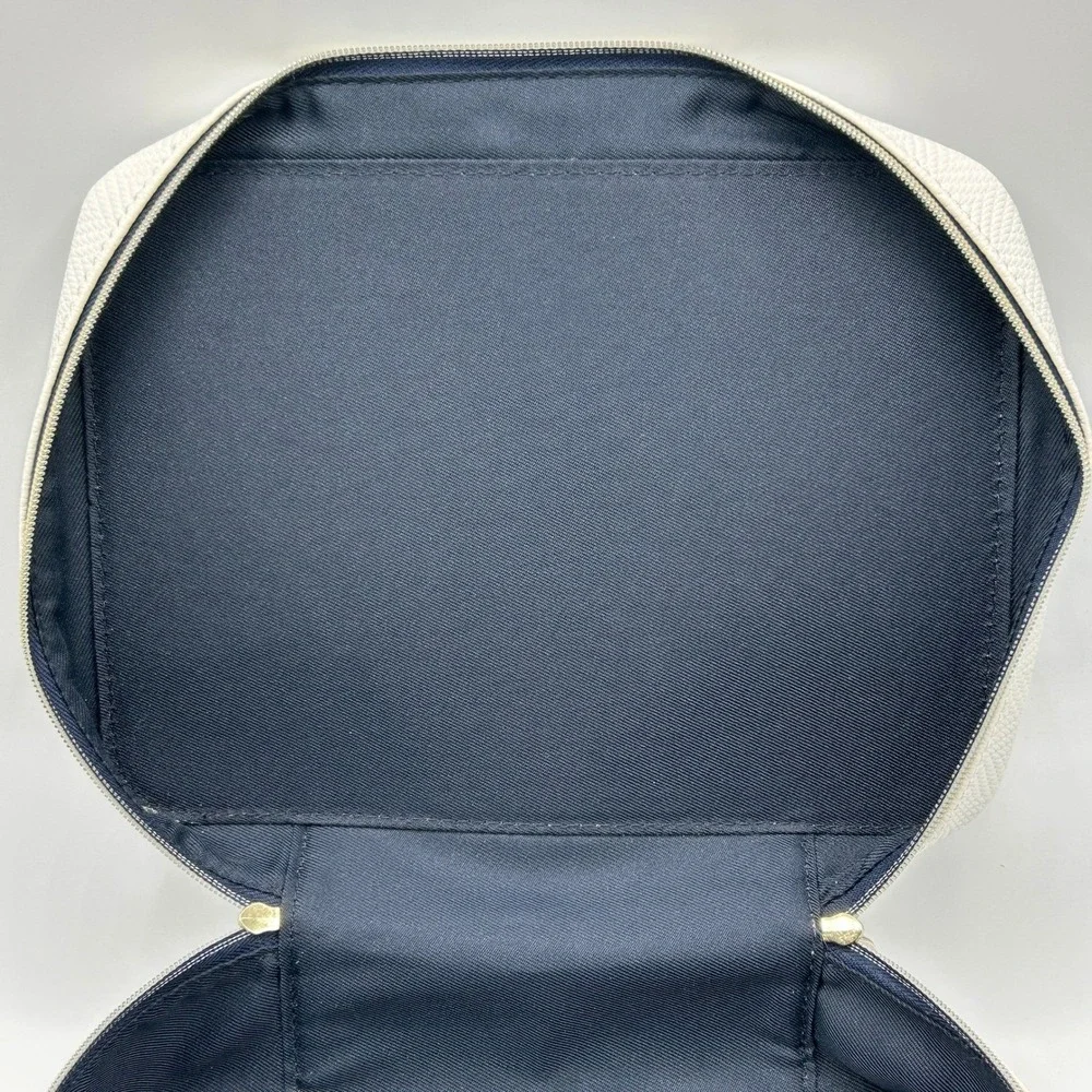 Estee Lauder White Textured Cosmetic Toiletry Travel Case Bag Handle Zip Around